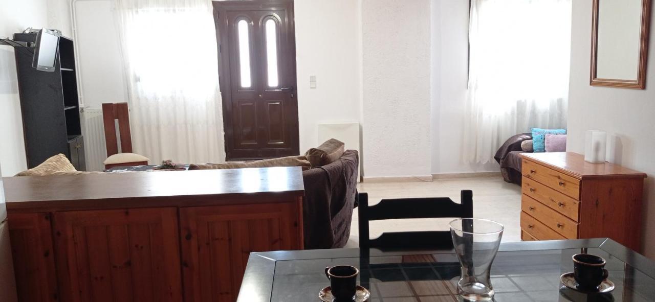 Ευρύχωρο Και Άνετο Διαμέρισμα Στην Ιτέα Joanna'S Apartment Kirra Kültér fotó