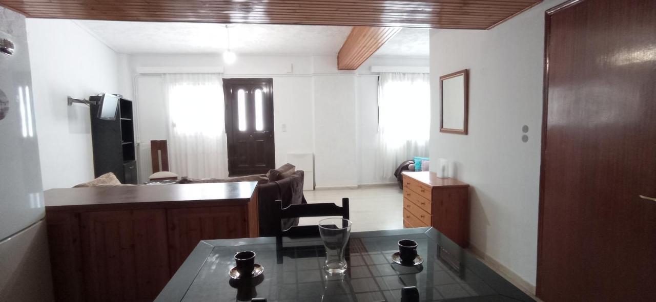 Ευρύχωρο Και Άνετο Διαμέρισμα Στην Ιτέα Joanna'S Apartment Kirra Kültér fotó