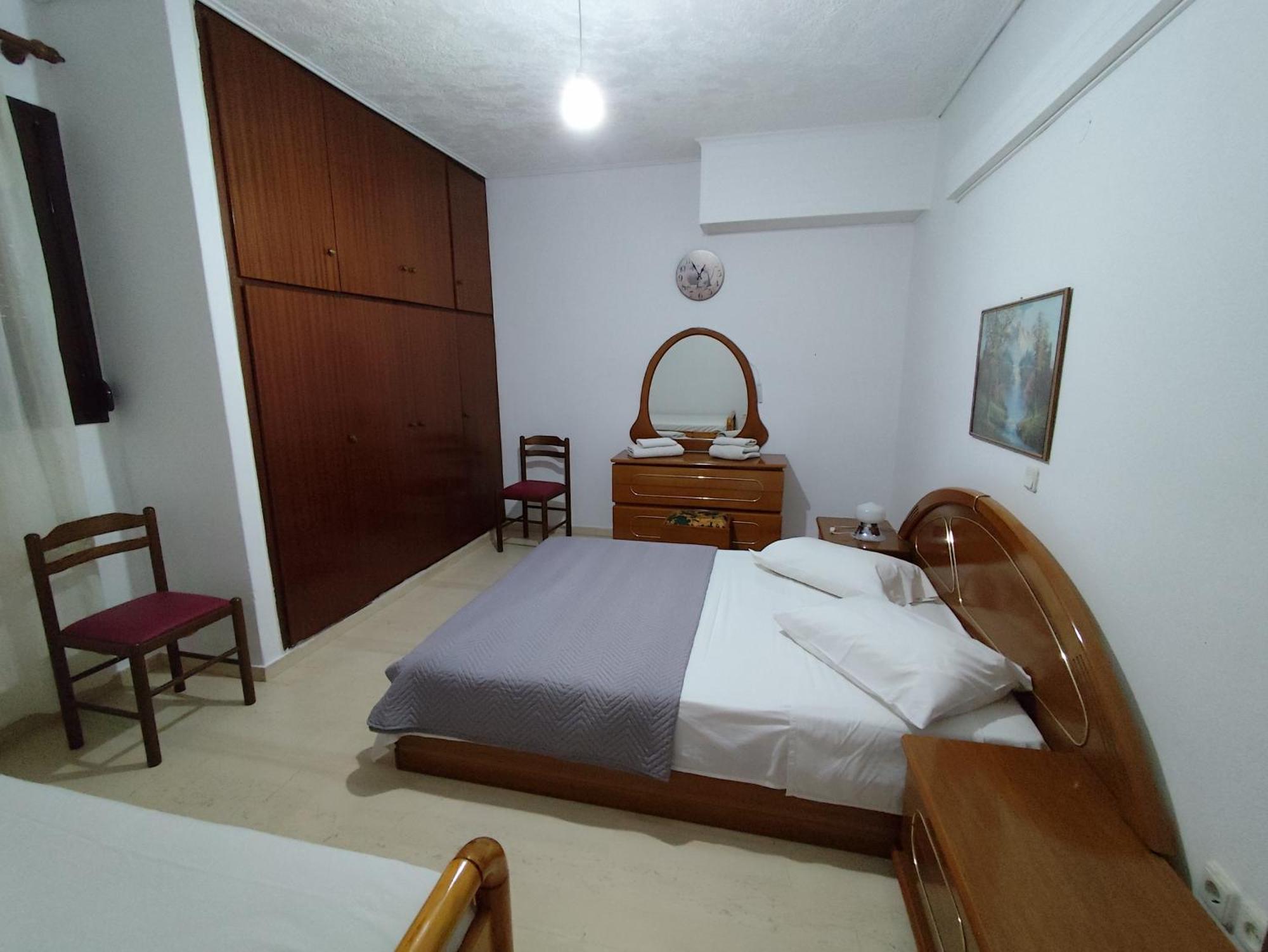 Ευρύχωρο Και Άνετο Διαμέρισμα Στην Ιτέα Joanna'S Apartment Kirra Kültér fotó